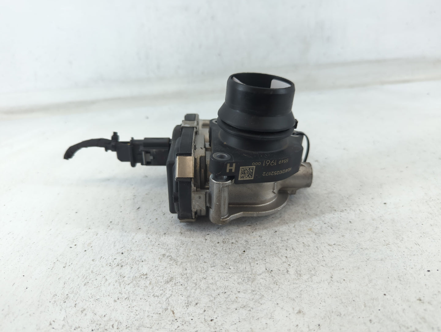 2021-2022 Chevrolet Trailblazer Throttle Body P/N:55510678 Fits Fits 2021 2022 OEM Used Auto Parts - Oemusedautoparts1.com