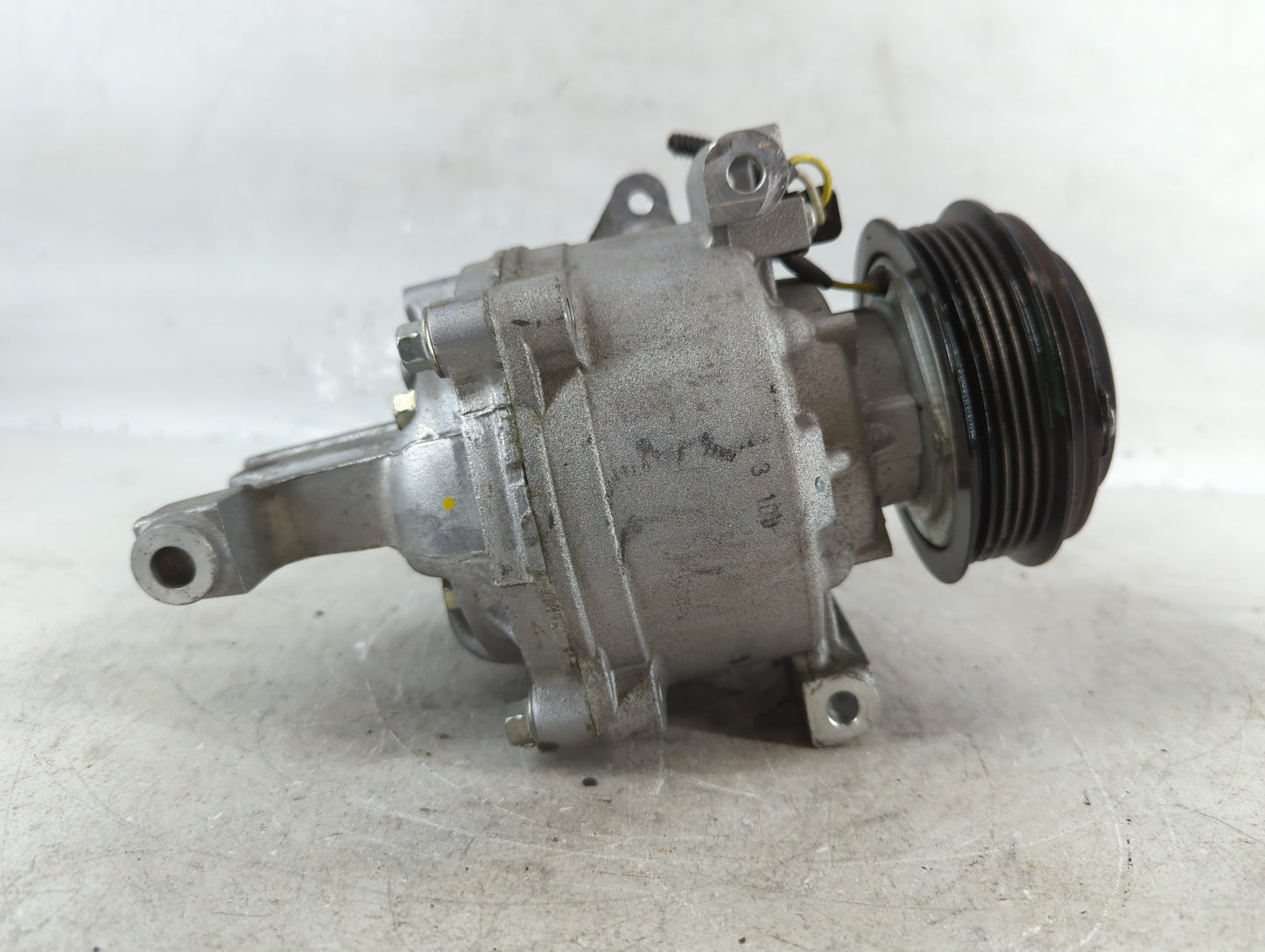 2021-2022 Chevrolet Trailblazer Air Conditioning A/c Ac Compressor Oem - Oemusedautoparts1.com