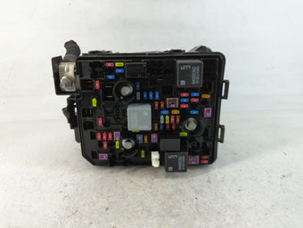 compare product 2021-2022 Chevrolet Trailblazer Fusebox Fuse Box Panel Relay Module P/N:0000316 30959L 42784465 Fits Fits 2021 2022 OEM Used Auto Parts