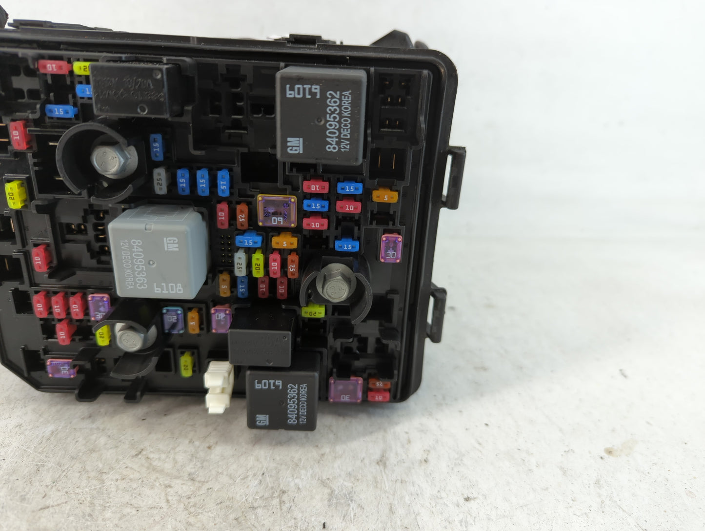 2021-2022 Chevrolet Trailblazer Fusebox Fuse Box Panel Relay Module P/N:0000316 30959L 42784465 Fits Fits 2021 2022 OEM Used