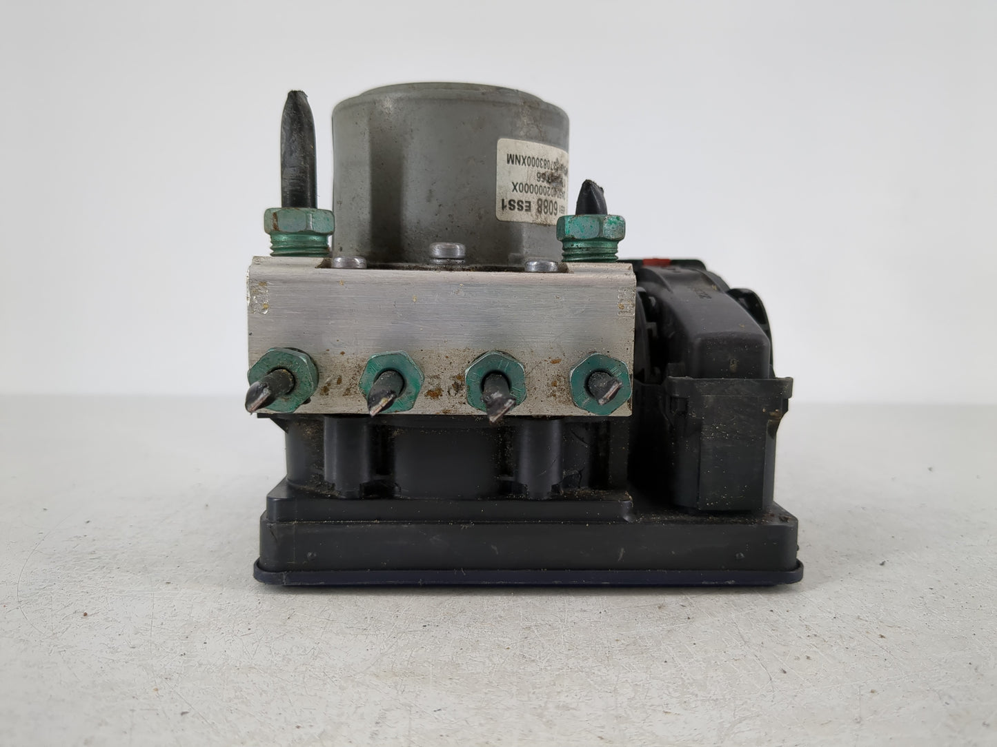 2019-2022 Chevrolet Traverse ABS Pump Control Module Replacement P/N:85516088 Fits Fits 2019 2020 2021 2022 OEM Used Auto Pa