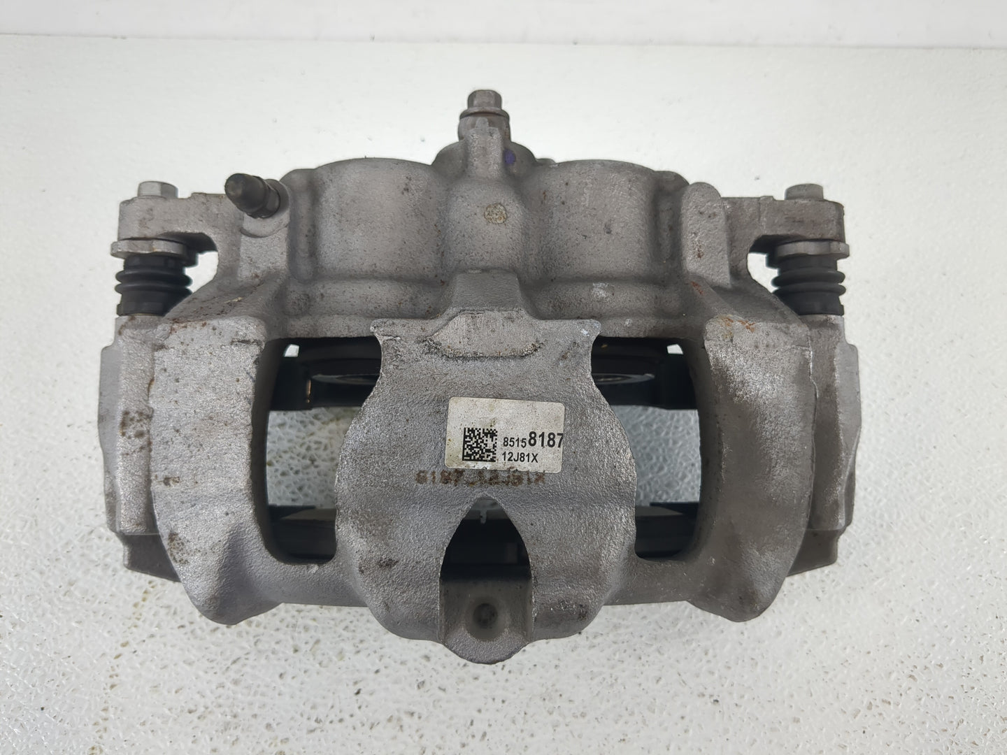 2018-2022 Chevrolet Traverse Rear Driver Left Brake Caliper Silver - Oemusedautoparts1.com