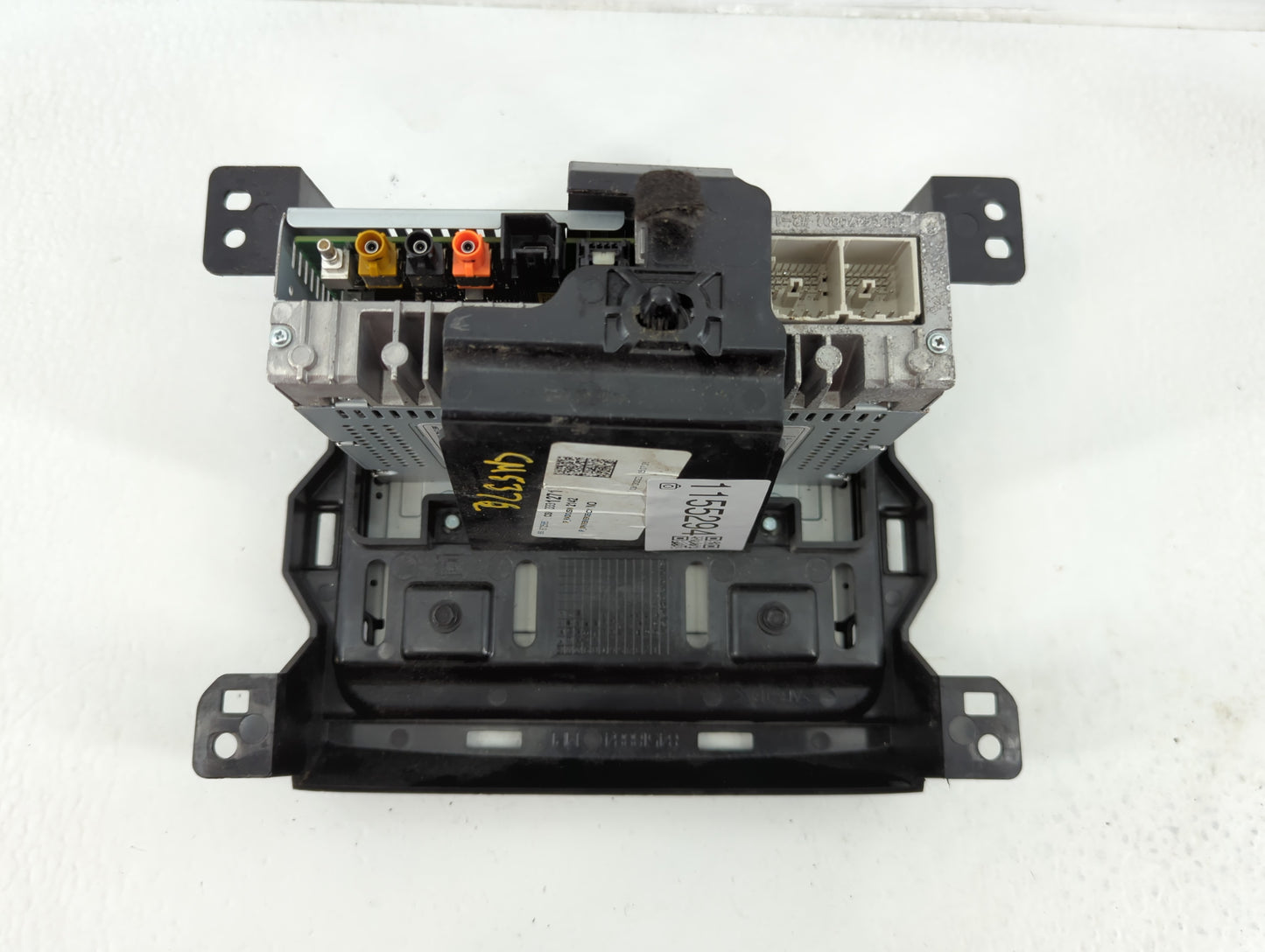 2022 Chevrolet Traverse Radio AM FM Cd Player Receiver Replacement P/N:3331271 Fits OEM Used Auto Parts - Oemusedautoparts1.