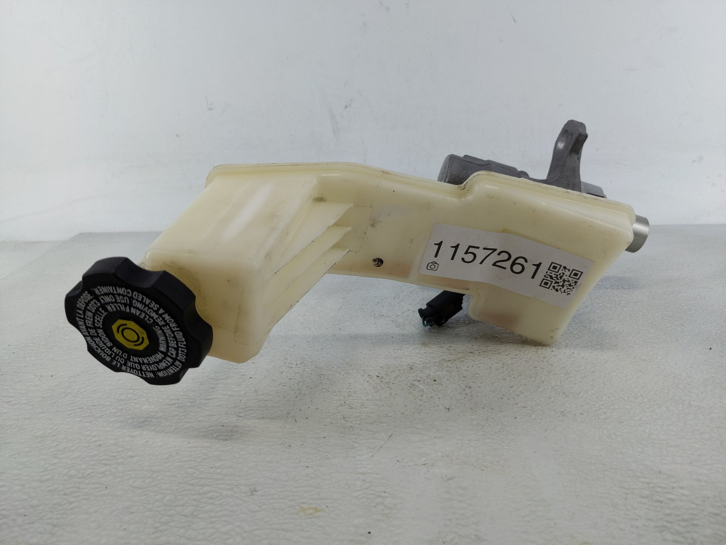 2018-2022 Chevrolet Traverse Brake Master Cylinder - Oemusedautoparts1.com