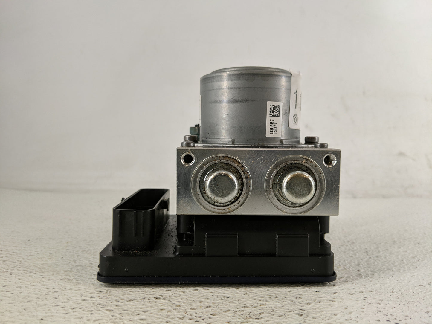 2019-2022 Chevrolet Traverse ABS Pump Control Module Replacement Fits Fits 2019 2020 2021 2022 OEM Used Auto Parts - Oemused