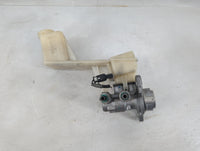 2018-2022 Chevrolet Traverse Brake Master Cylinder 1198898 - Oemusedautoparts1.com