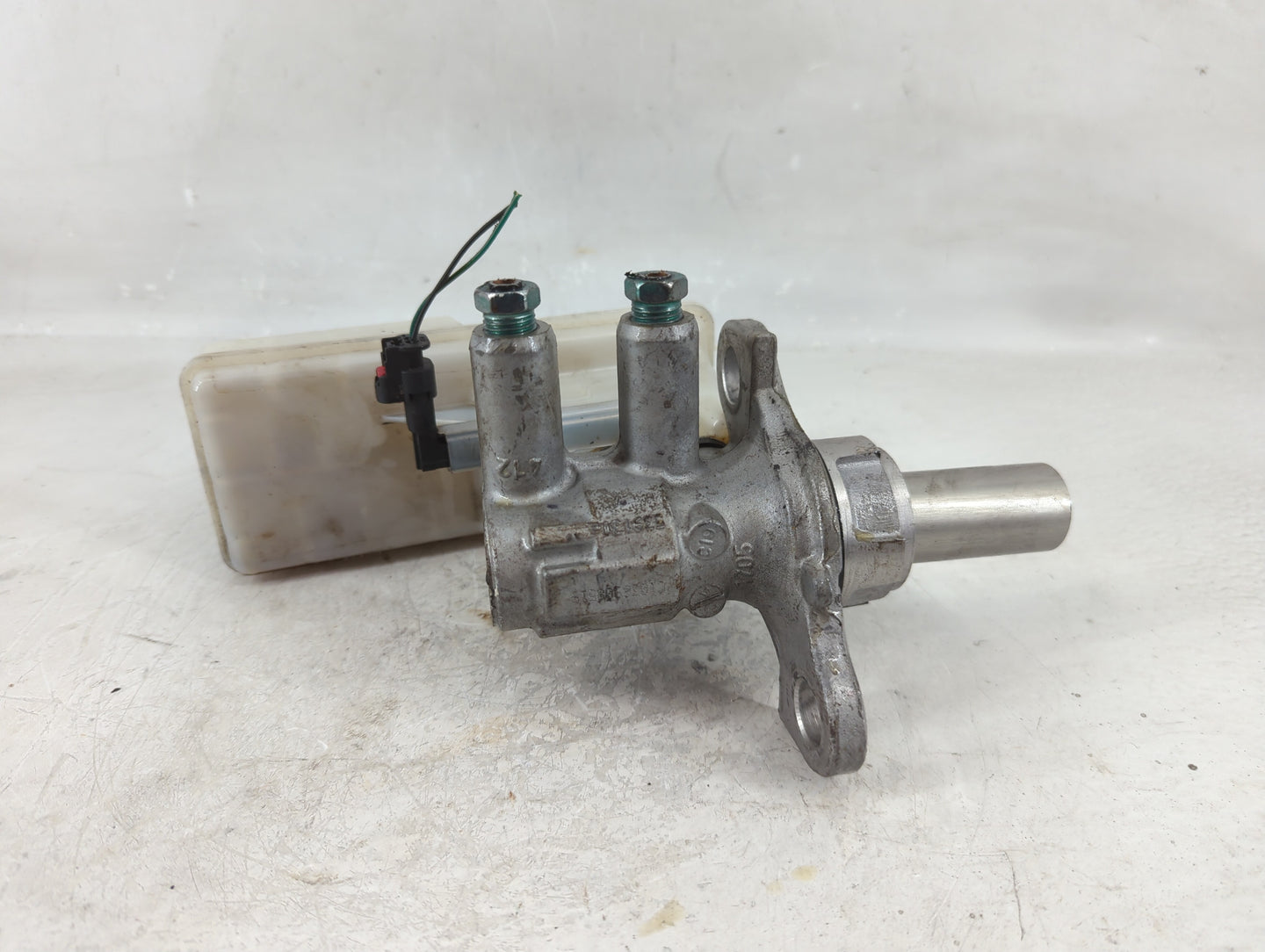 2018-2022 Chevrolet Traverse Brake Master Cylinder - Oemusedautoparts1.com