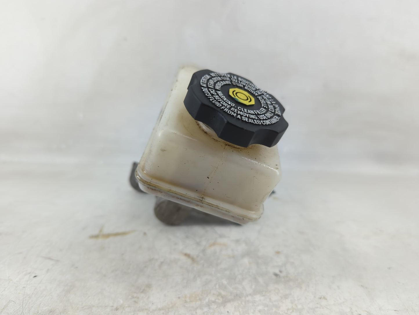2018-2022 Chevrolet Traverse Brake Master Cylinder - Oemusedautoparts1.com