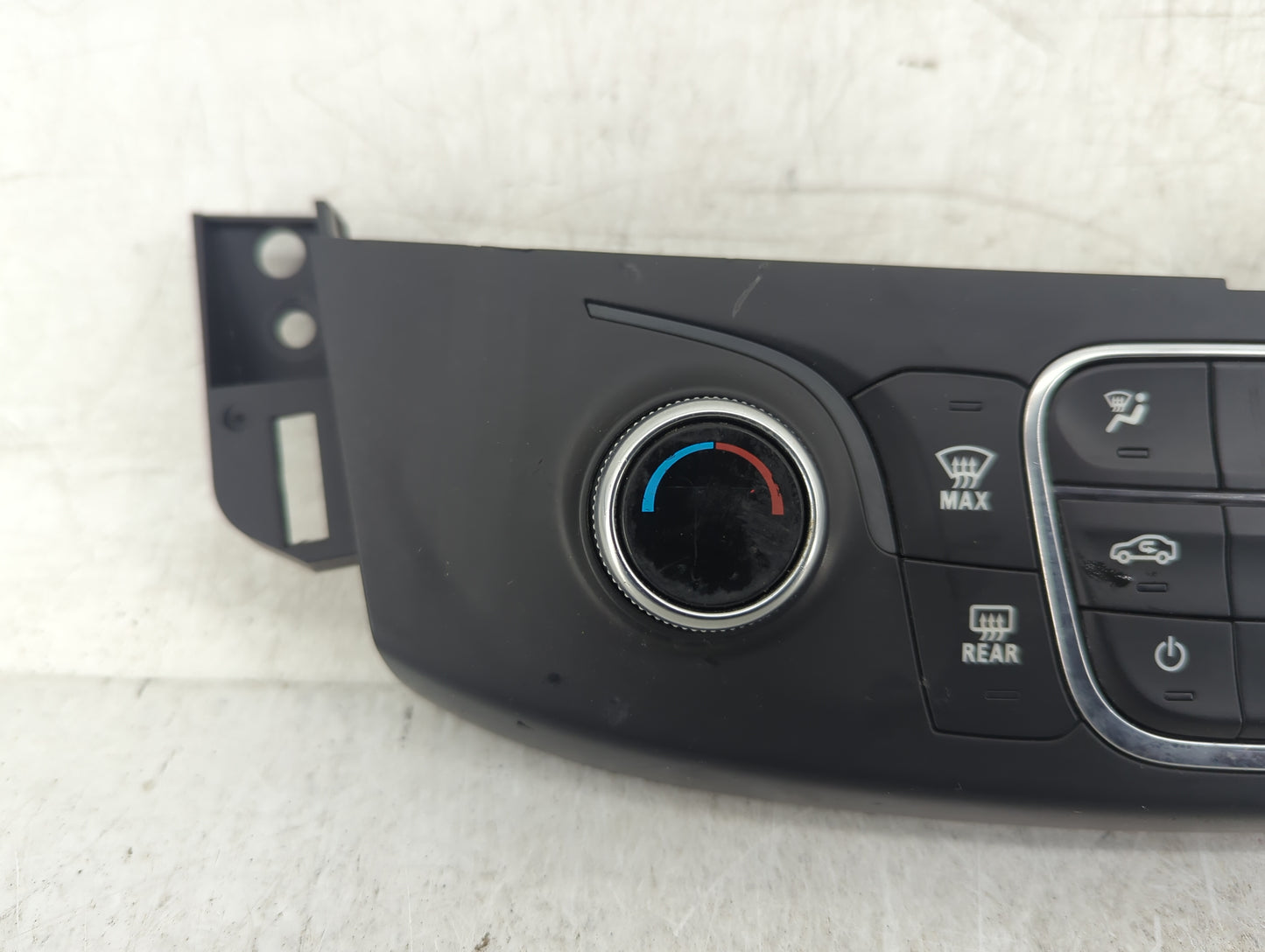 2022 Chevrolet Traverse Climate Control Module Temperature AC/Heater Replacement P/N:85129657 Fits OEM Used Auto Parts - Oem