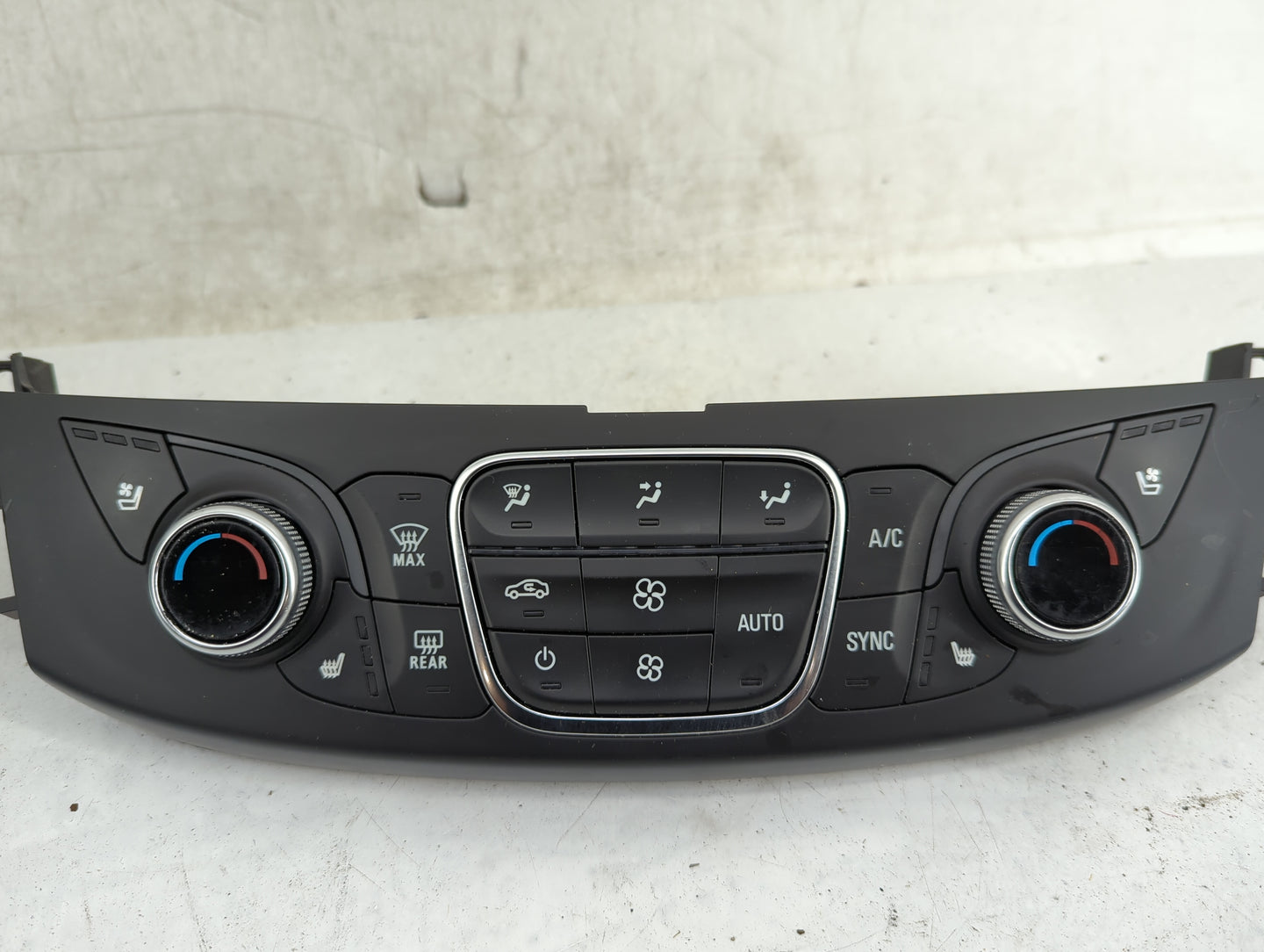 2022 Chevrolet Traverse Climate Control Module Temperature AC/Heater Replacement P/N:85129659 Fits OEM Used Auto Parts - Oem