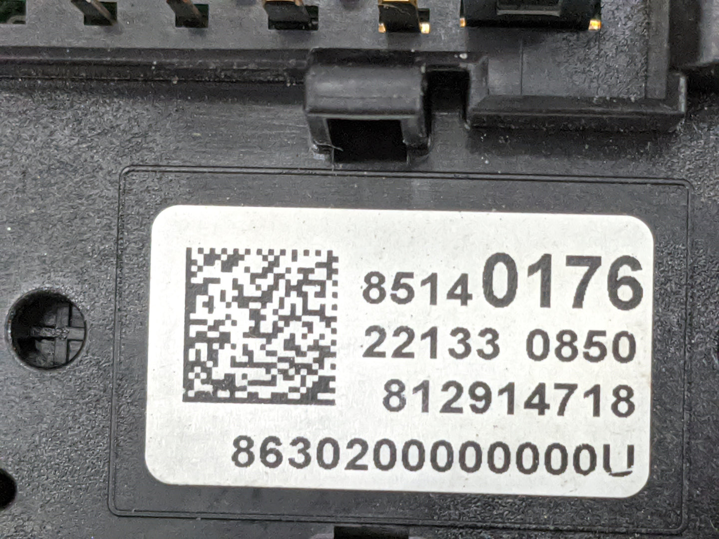 2022 Chevrolet Traverse Fusebox Fuse Box Panel Relay Module P/N:85140176 22133 0850, 812914718 Fits OEM Used Auto Parts - Oe