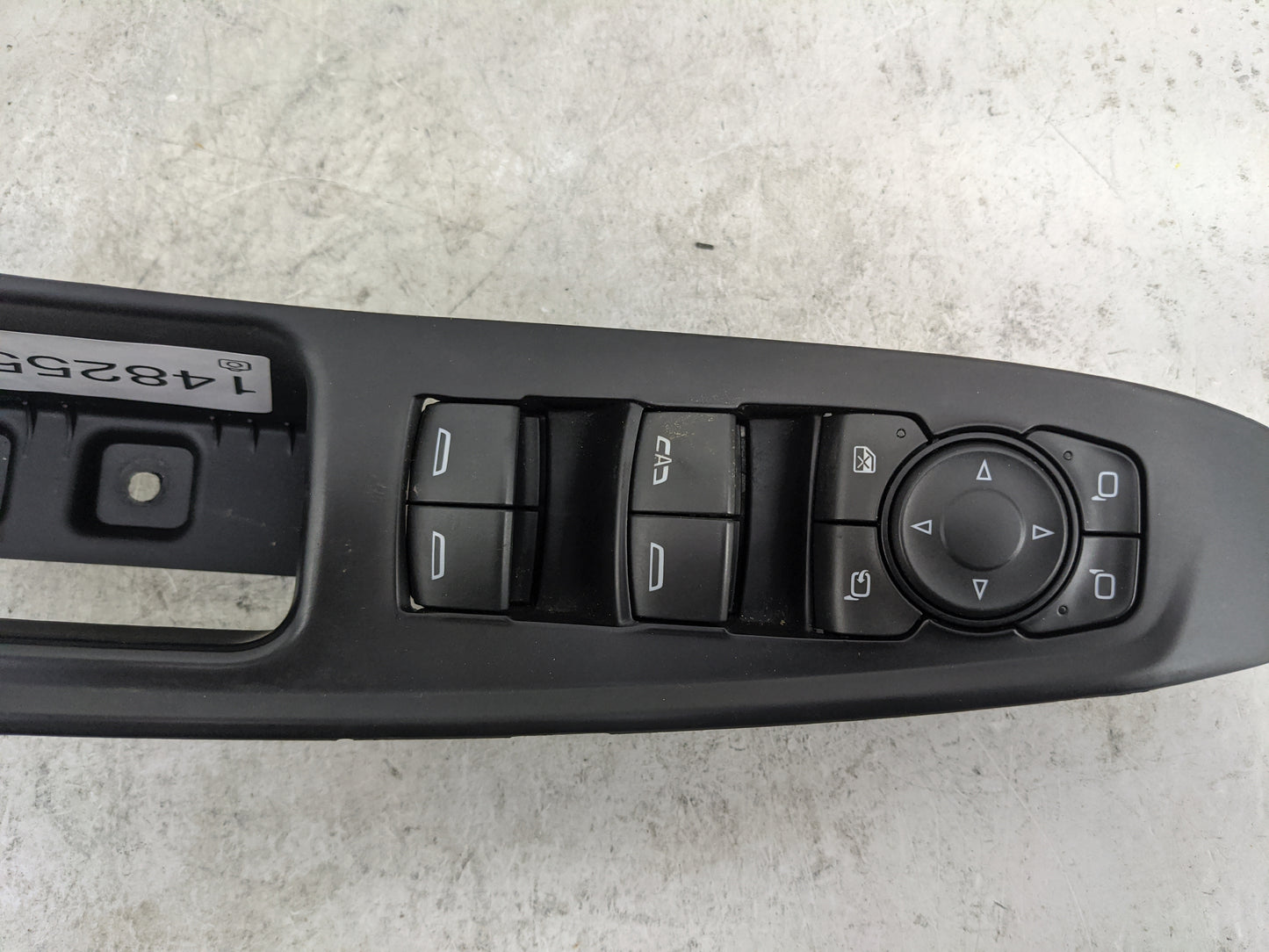 2022 Chevrolet Traverse Master Power Window Switch Replacement Driver Side Left P/N:84513462 D1A177A Fits Fits 2019 2020 202