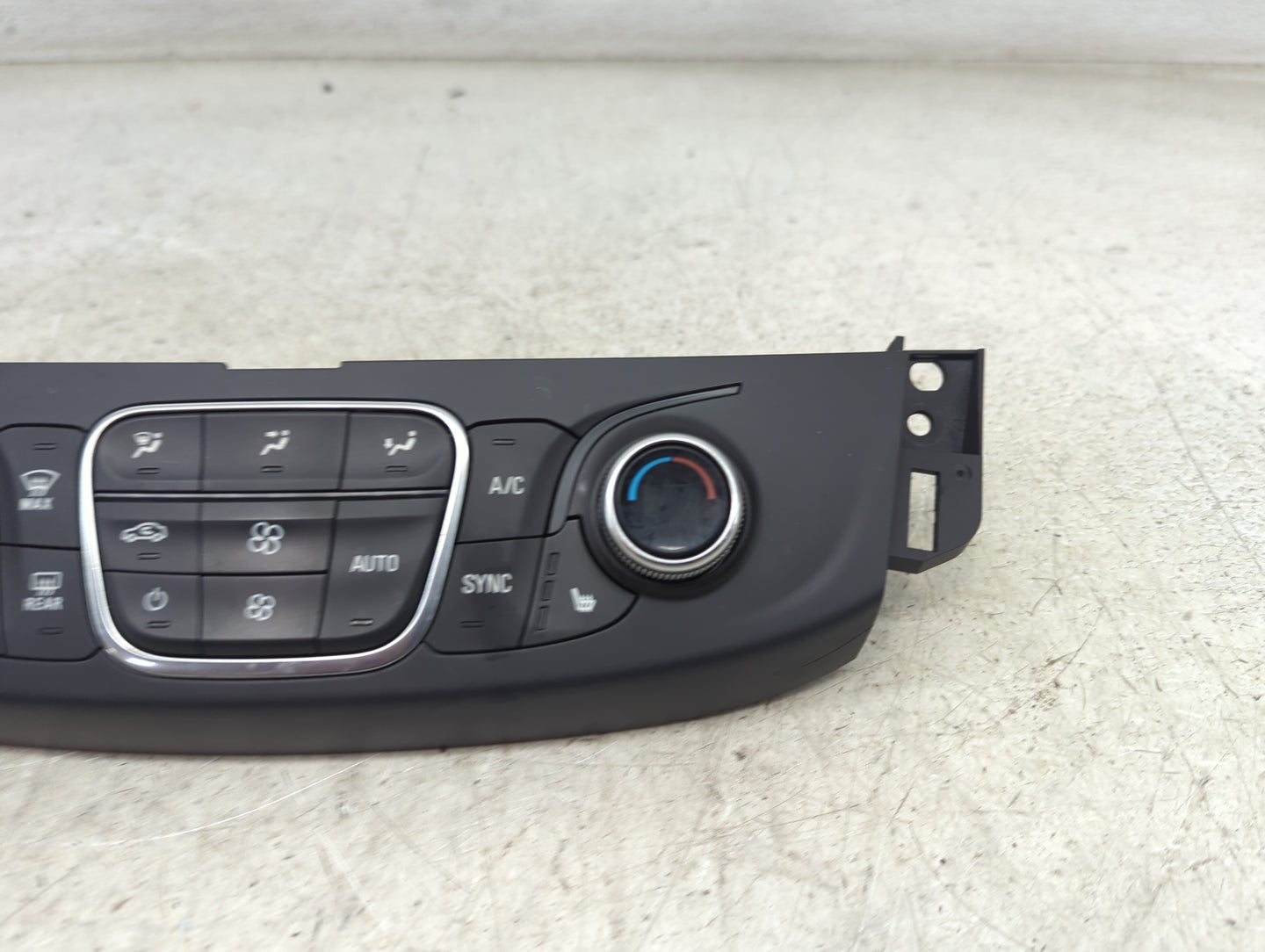 2022 Chevrolet Traverse Climate Control Module Temperature AC/Heater Replacement P/N:85129658 qFGM623A Fits OEM Used Auto Pa