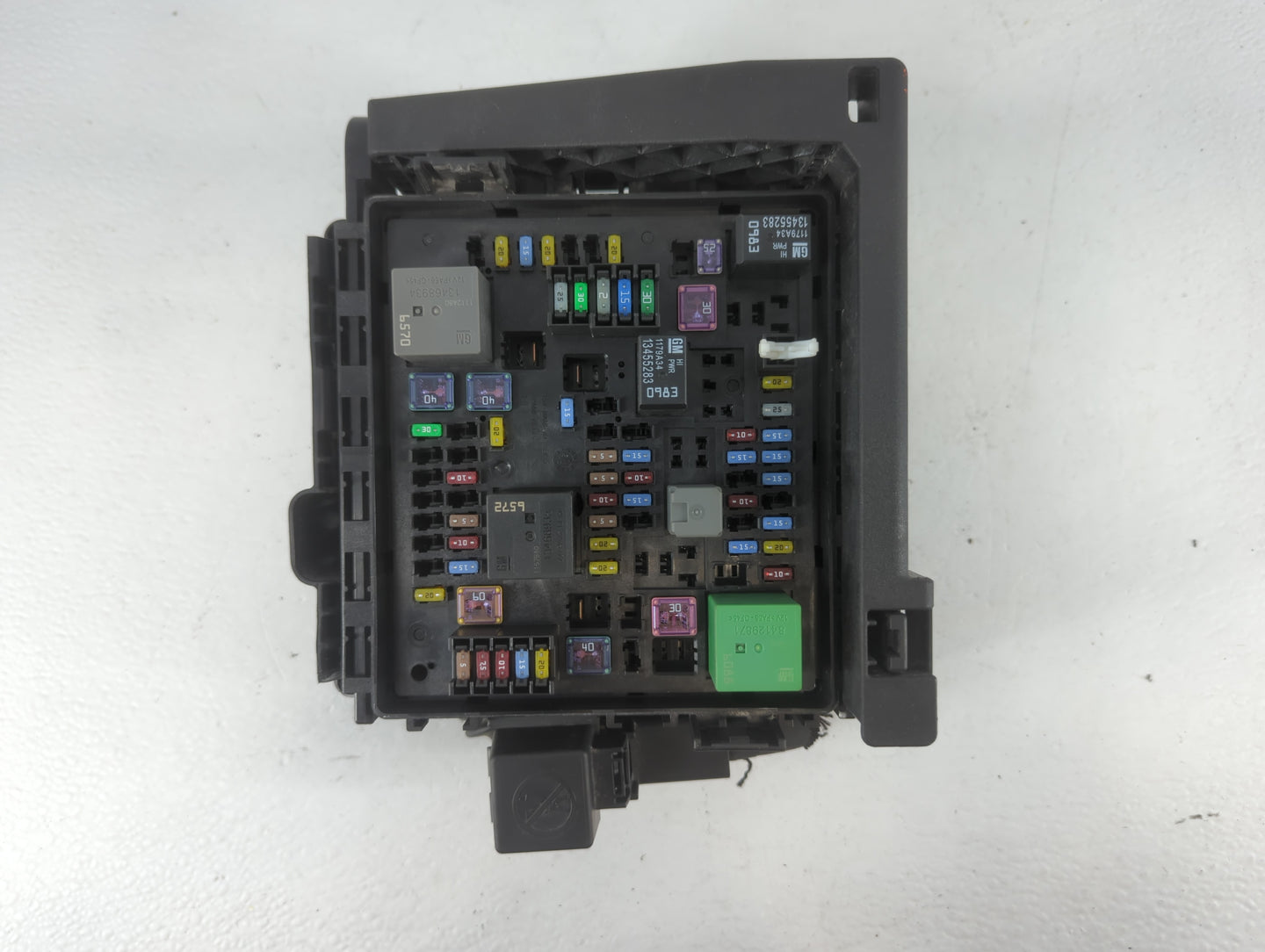 2022 Chevrolet Traverse Fusebox Fuse Box Panel Relay Module P/N:7171-4521-30 Fits OEM Used Auto Parts - Oemusedautoparts1.co