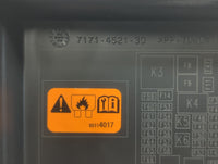 2022 Chevrolet Traverse Fusebox Fuse Box Panel Relay Module P/N:7171-4521-30 Fits OEM Used Auto Parts - Oemusedautoparts1.co