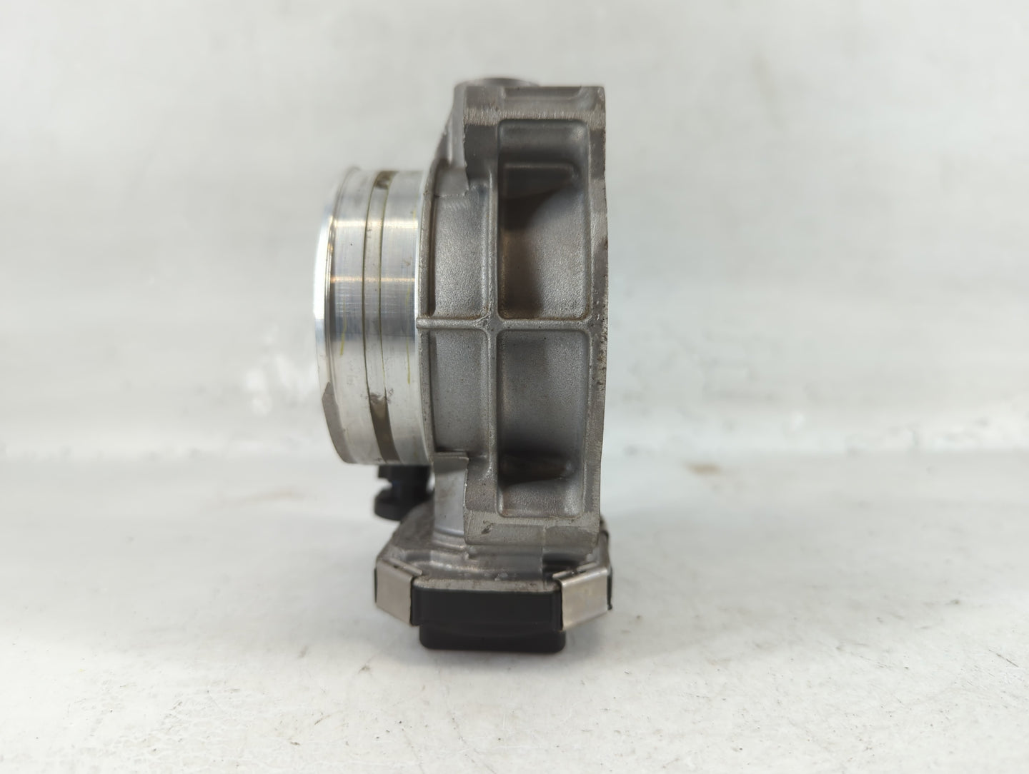 2017-2022 Chevrolet Traverse Throttle Body P/N:12670981AA Fits Fits 2012 2013 2014 2015 2016 2017 2018 2019 2020 2021 2022 O