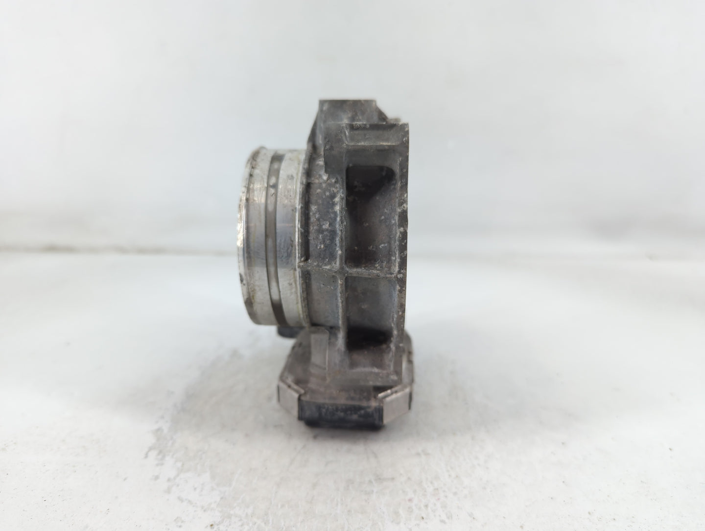 2017-2022 Chevrolet Traverse Throttle Body P/N:12670981AA Fits Fits 2012 2013 2014 2015 2016 2017 2018 2019 2020 2021 2022 O