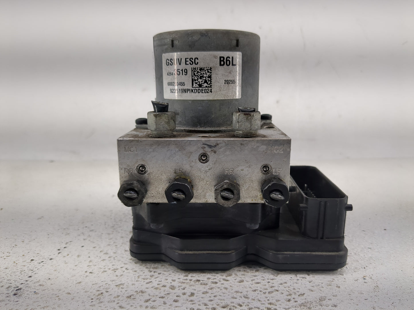 2017-2021 Chevrolet Trax ABS Pump Control Module Replacement P/N:42643519 Fits Fits 2017 2018 2019 2020 2021 OEM Used Auto P