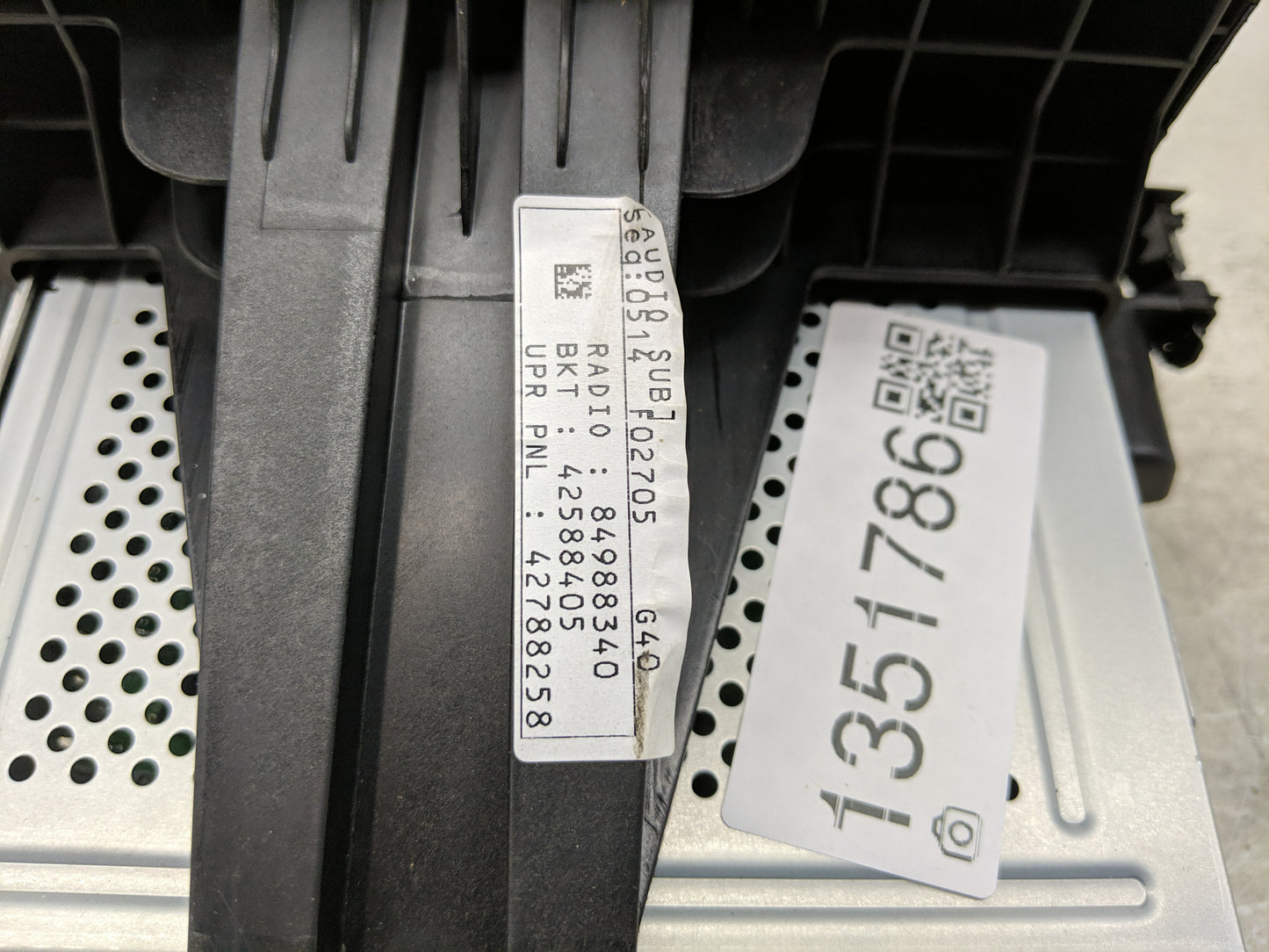 2021 Chevrolet Trax Radio AM FM Cd Player Receiver Replacement P/N:84988340 Fits OEM Used Auto Parts - Oemusedautoparts1.com