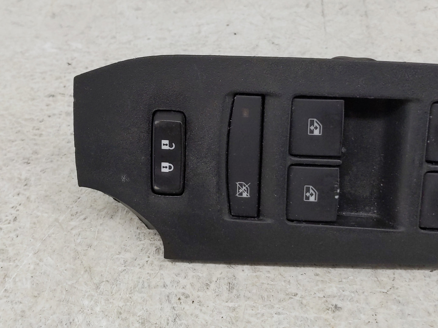 2017-2021 Chevrolet Trax Master Power Window Switch Replacement Driver Side Left P/N:22915128 Fits Fits 2017 2018 2019 2020 