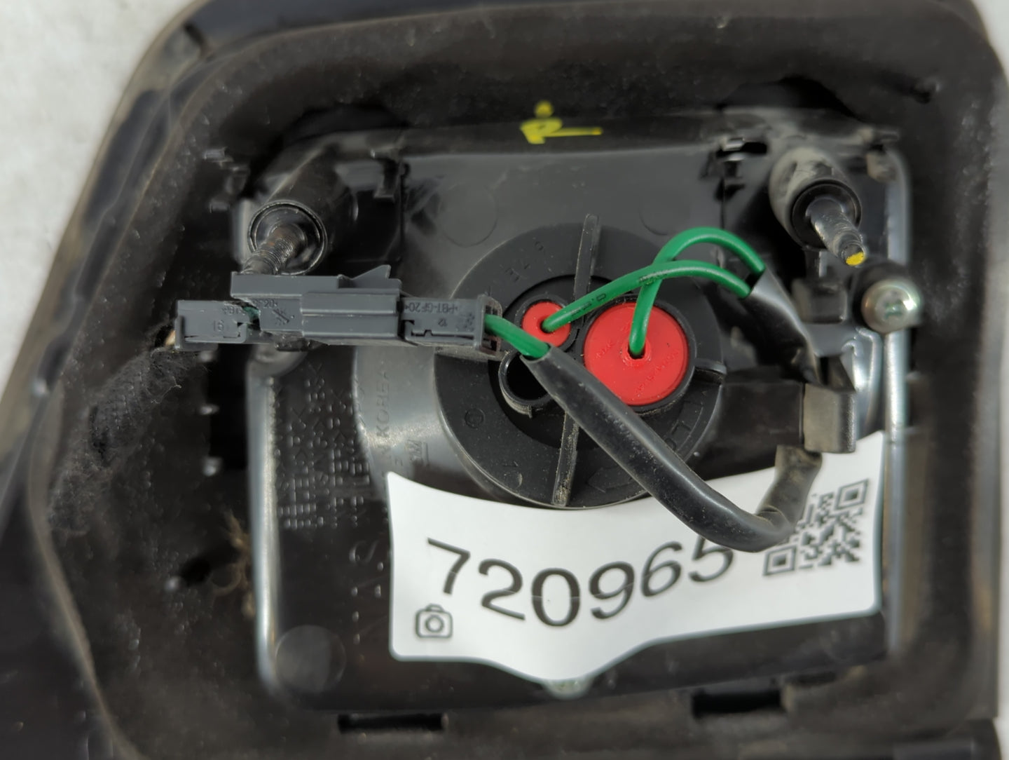 Chevrolet Trax Passenger Right Side Deck Lid Mounted Tail Light - Oemusedautoparts1.com