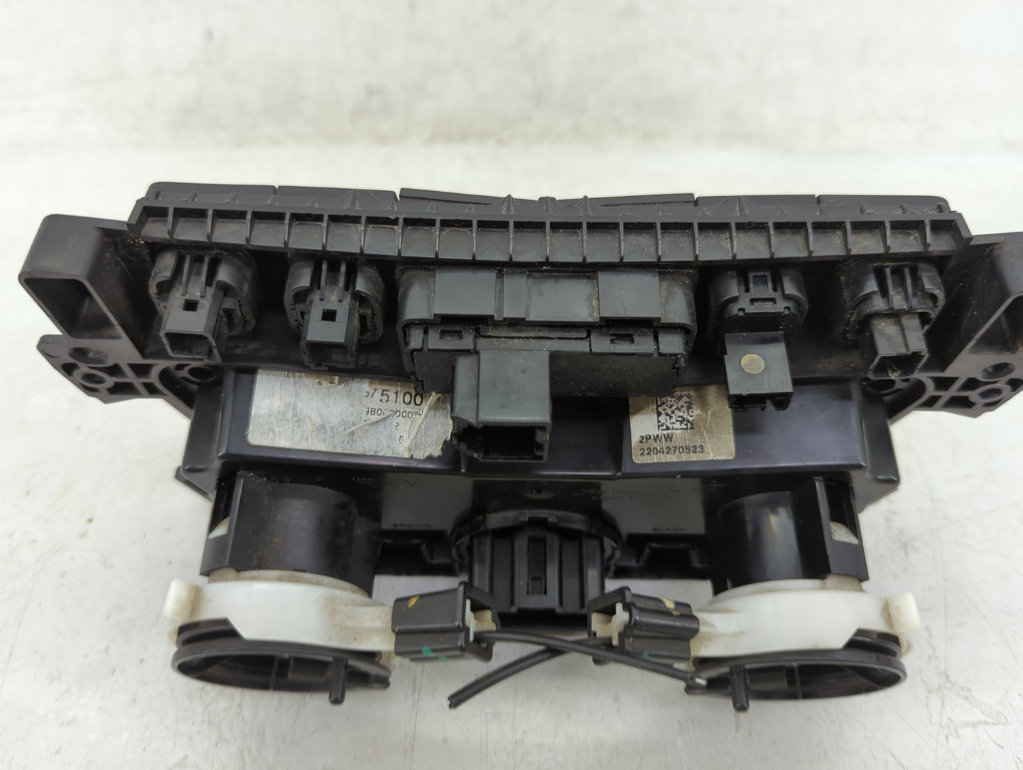 2022 Chevrolet Trax Climate Control Module Temperature AC/Heater Replacement Fits OEM Used Auto Parts - Oemusedautoparts1.co