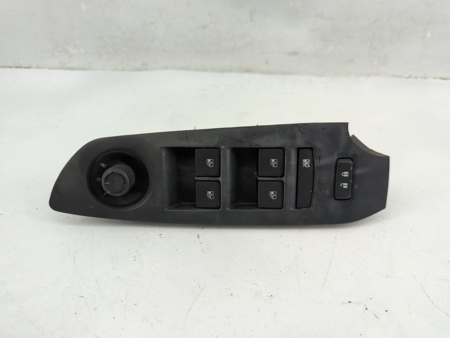 2022 Chevrolet Trax Master Power Window Switch Replacement Driver Side Left P/N:13408454 Fits OEM Used Auto Parts - Oemuseda