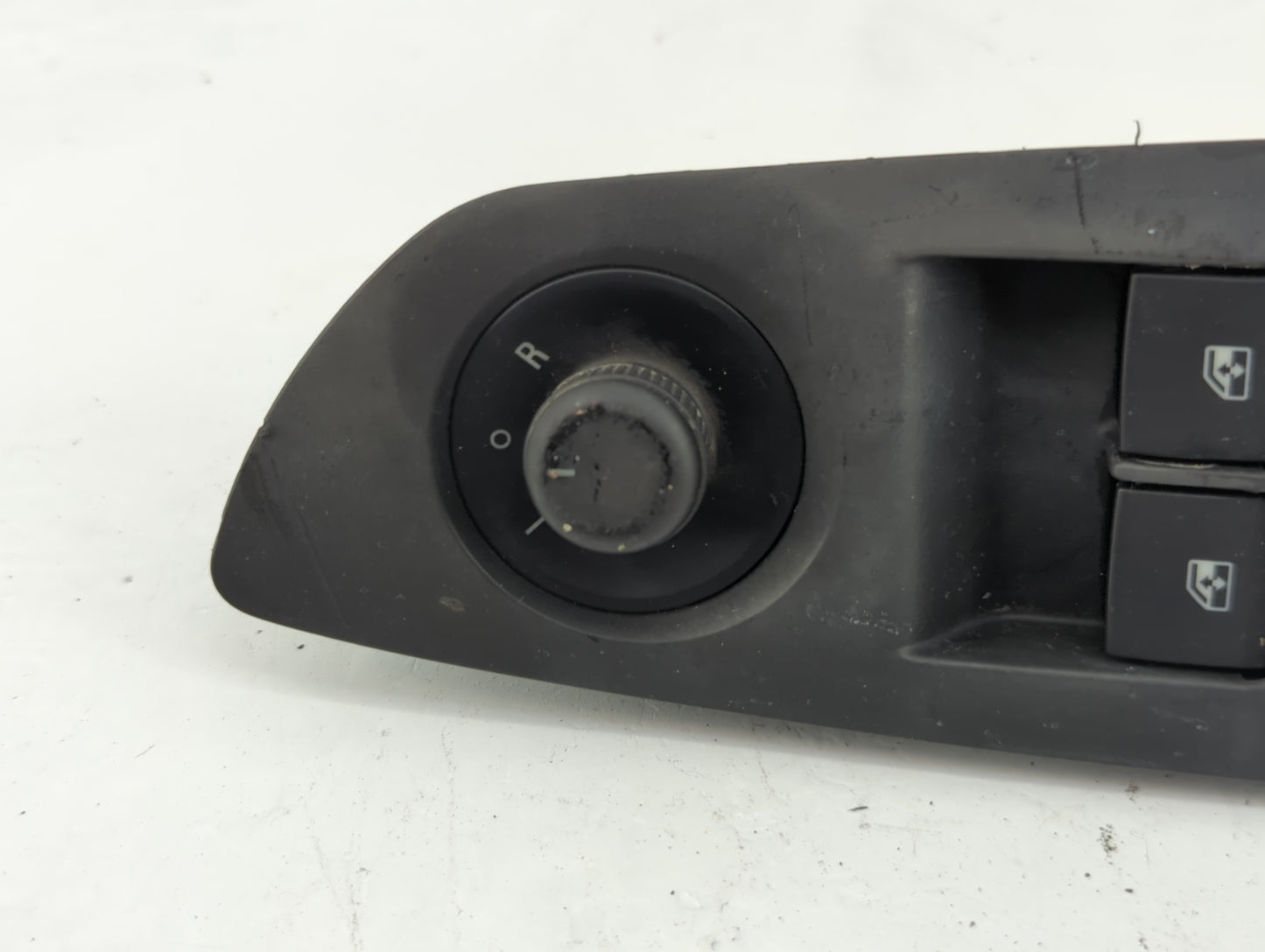2022 Chevrolet Trax Master Power Window Switch Replacement Driver Side Left P/N:13408454 Fits OEM Used Auto Parts - Oemuseda