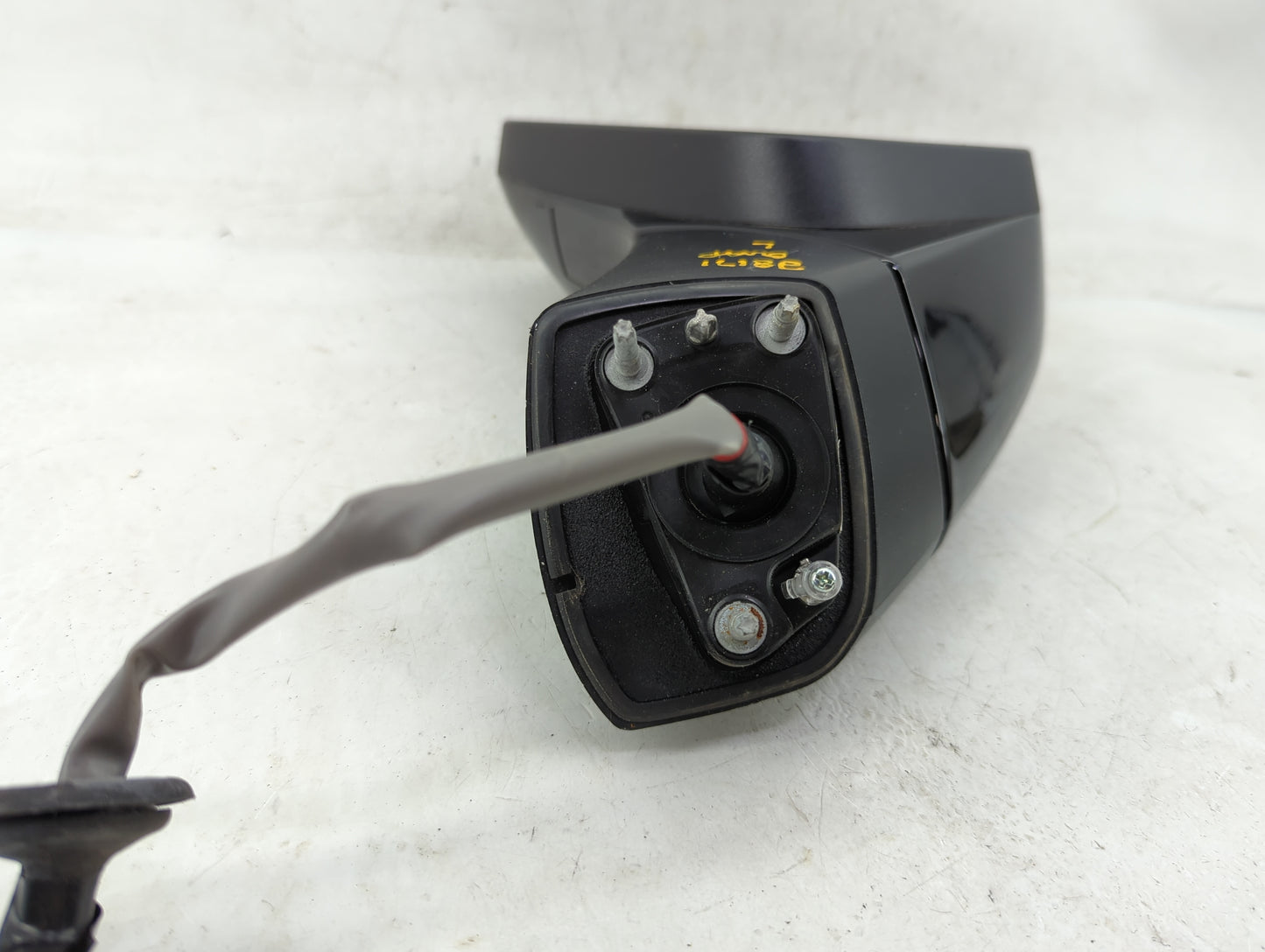 2022 Chevrolet Trax Driver Side View Mirror - Left Door Mirror OEM Used - Oemusedautoparts1.com