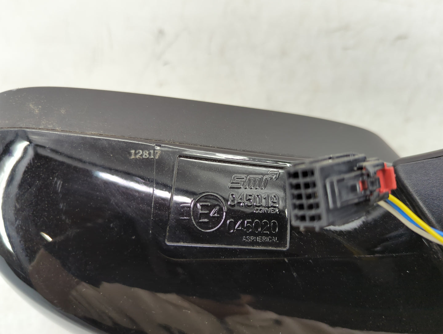 2022 Chevrolet Trax Driver Side View Mirror - Left Door Mirror OEM Used - Oemusedautoparts1.com