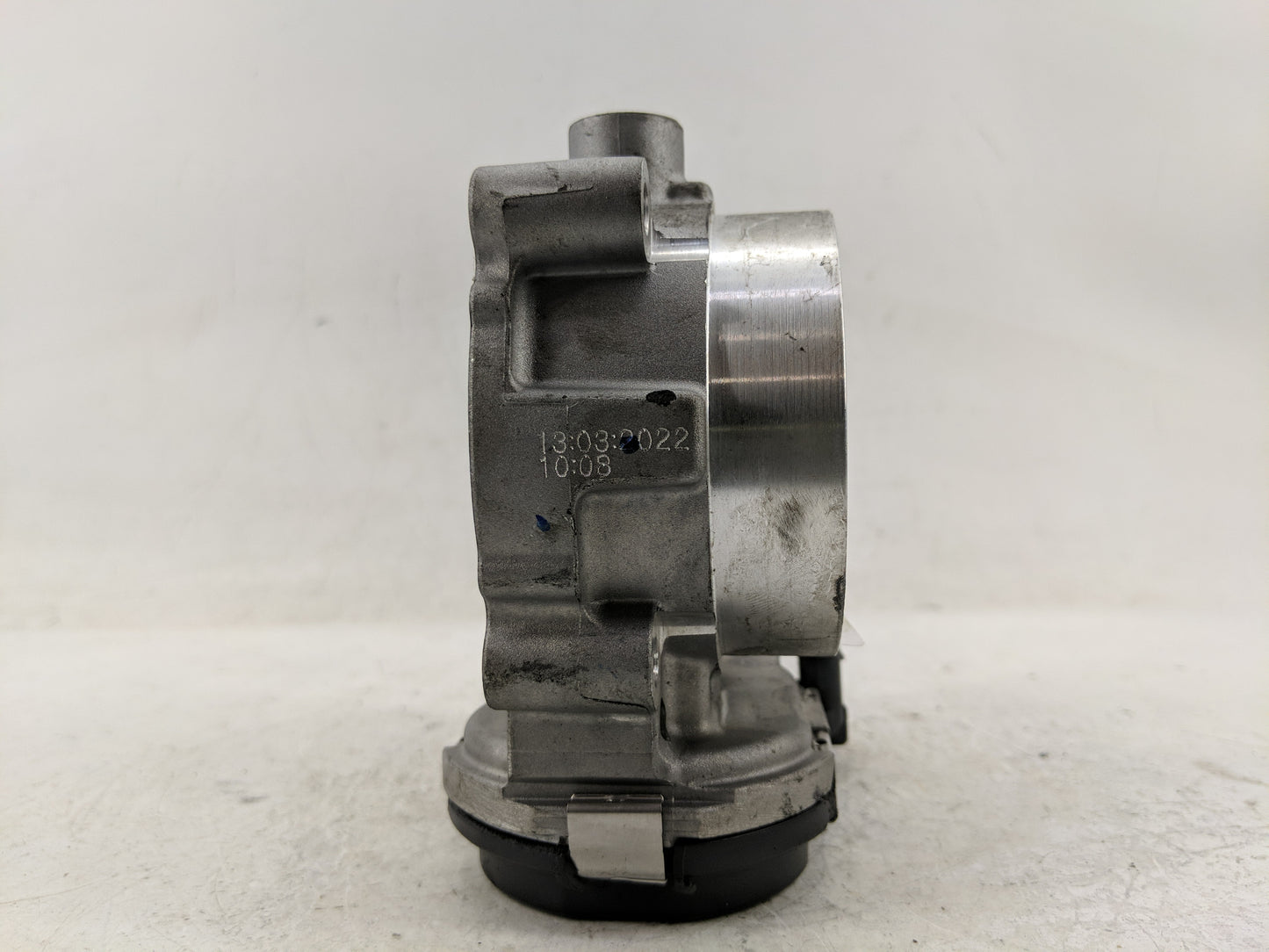 2011-2022 Chrysler 300 Throttle Body Fits Fits 2011 2012 2013 2014 2015 2016 2017 2018 2019 2020 2021 2022 OEM Used Auto Par