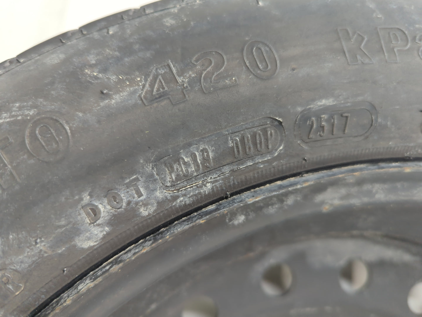 2005-2022 Chrysler 300 Spare Donut Tire Wheel Rim Oem - Oemusedautoparts1.com