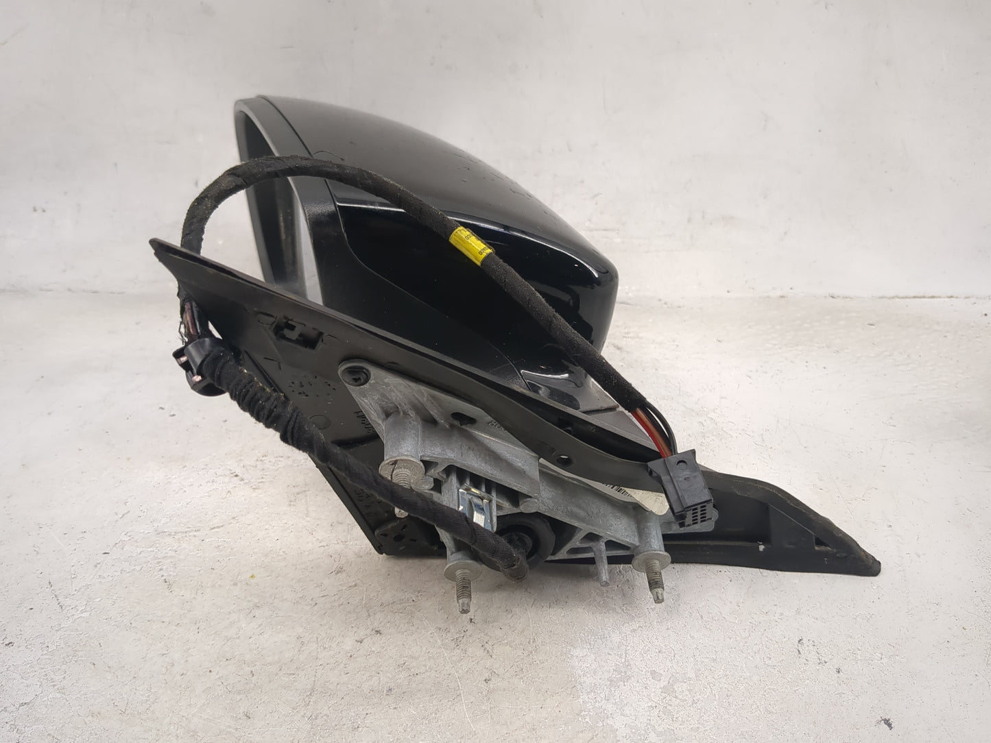 2015-2022 Chrysler 300 Driver Side View Mirror - Left Door Mirror OEM Used - Oemusedautoparts1.com