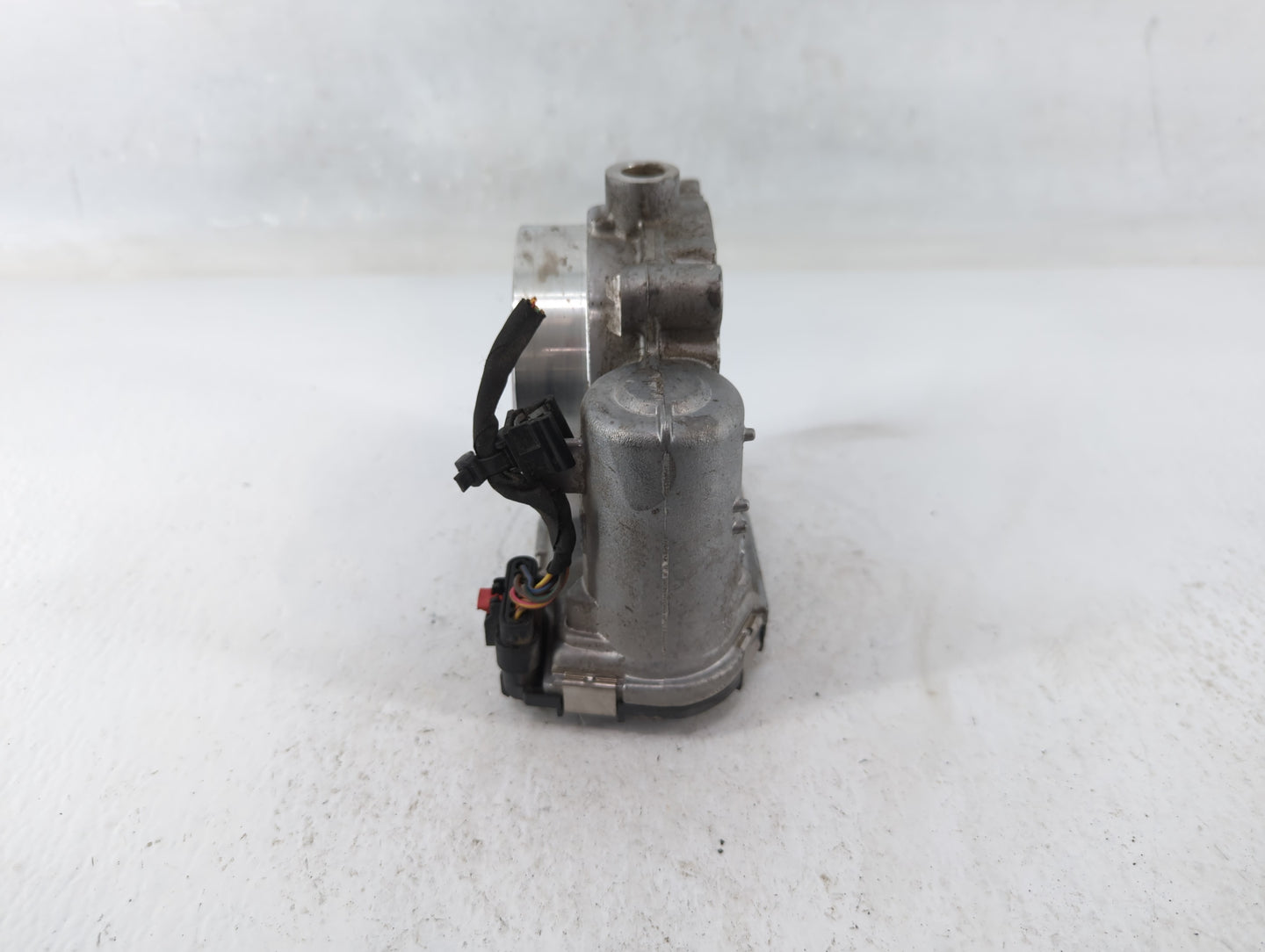 2011-2022 Chrysler 300 Throttle Body P/N:0 280 750 570 05184349AC Fits OEM Used Auto Parts - Oemusedautoparts1.com