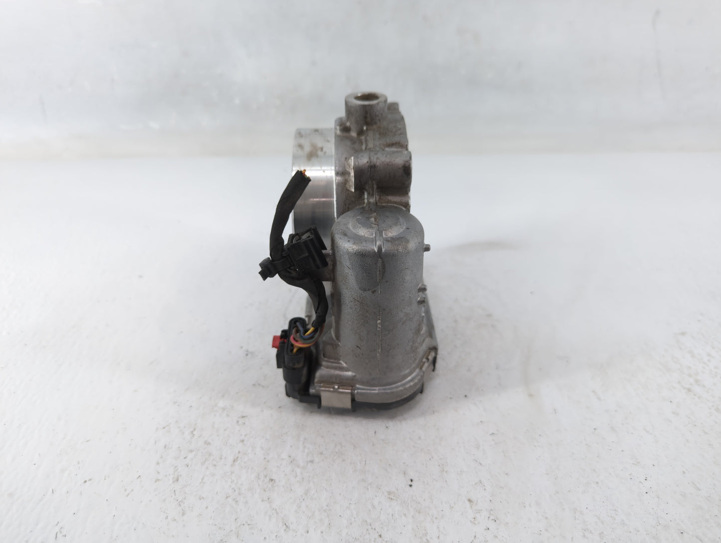 2011-2022 Chrysler 300 Throttle Body P/N:0 280 750 570 05184349AC Fits OEM Used Auto Parts - Oemusedautoparts1.com