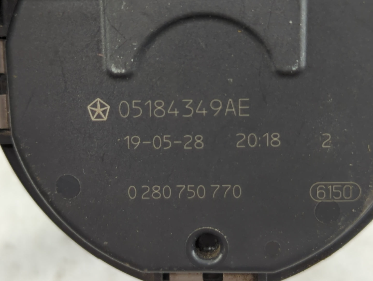 2011-2022 Chrysler 300 Throttle Body P/N:0 280 750 570 05184349AC Fits OEM Used Auto Parts - Oemusedautoparts1.com