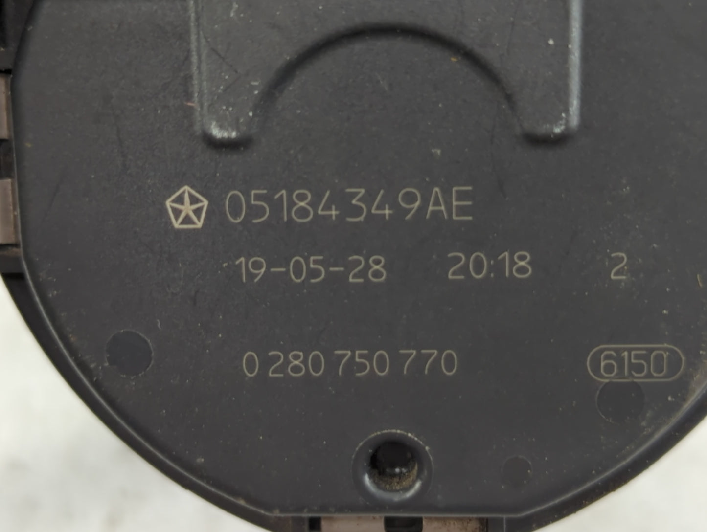 2011-2022 Chrysler 300 Throttle Body P/N:0 280 750 570 05184349AC Fits OEM Used Auto Parts - Oemusedautoparts1.com