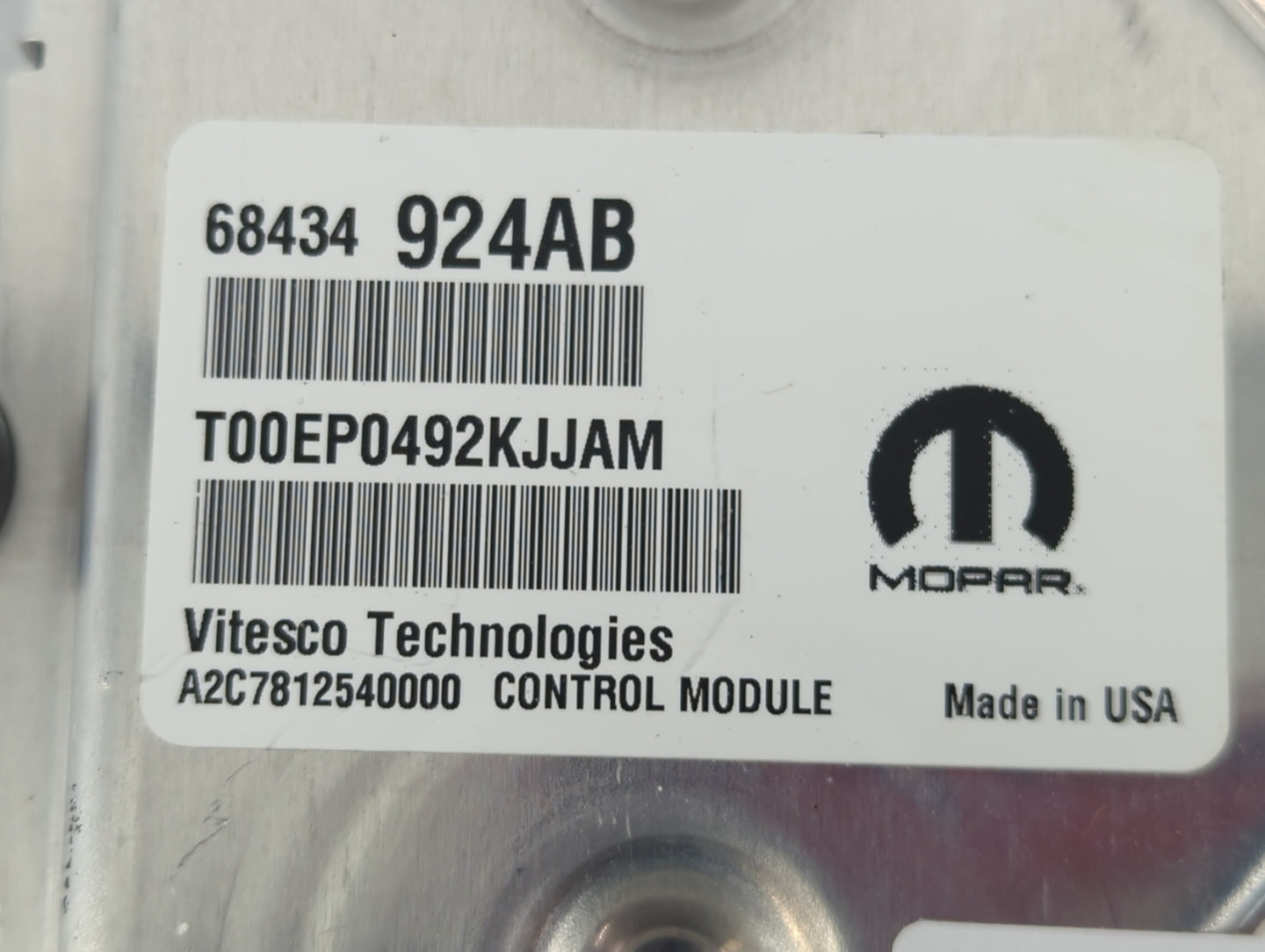 2020-2022 Chrysler 300 PCM Engine Control Computer ECU ECM PCU OEM P/N:68434924AB Fits Fits 2020 2021 2022 OEM Used Auto Par