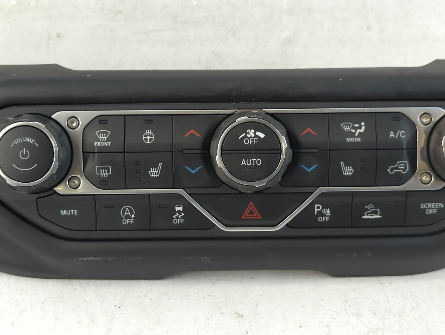 2021-2022 Chrysler Pacifica Climate Control Module Temperature AC/Heater Replacement P/N:P7BU53DX9AA Fits Fits 2021 2022 OEM