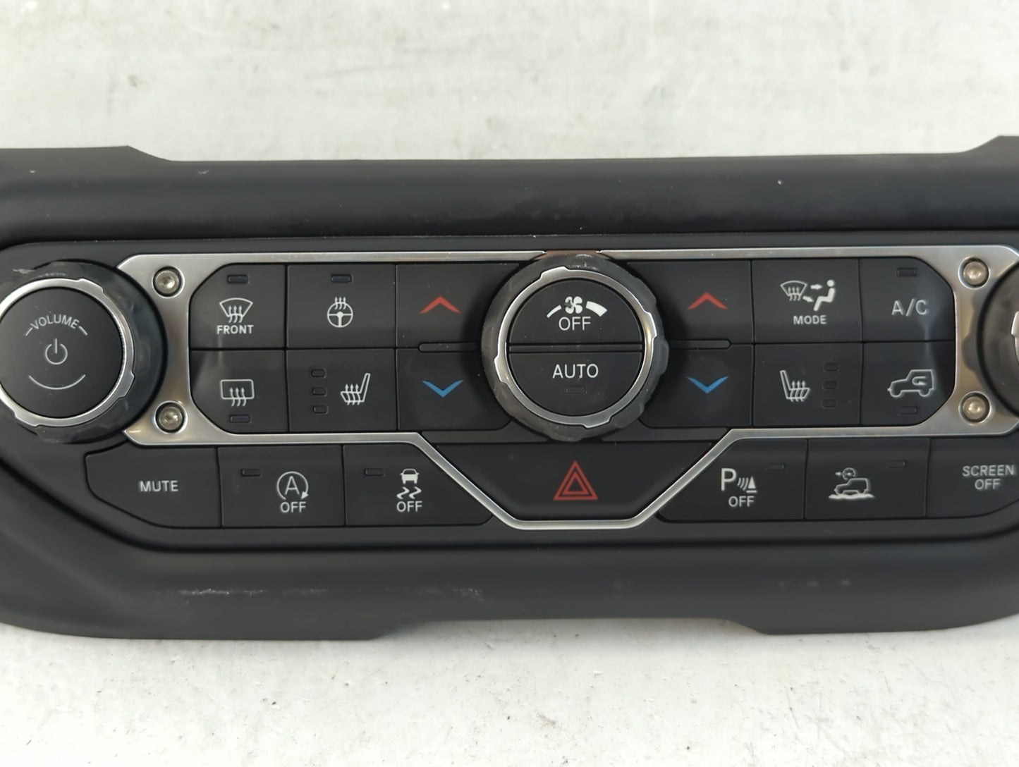 2021-2022 Chrysler Pacifica Climate Control Module Temperature AC/Heater Replacement P/N:P7BU53DX9AA Fits Fits 2021 2022 OEM