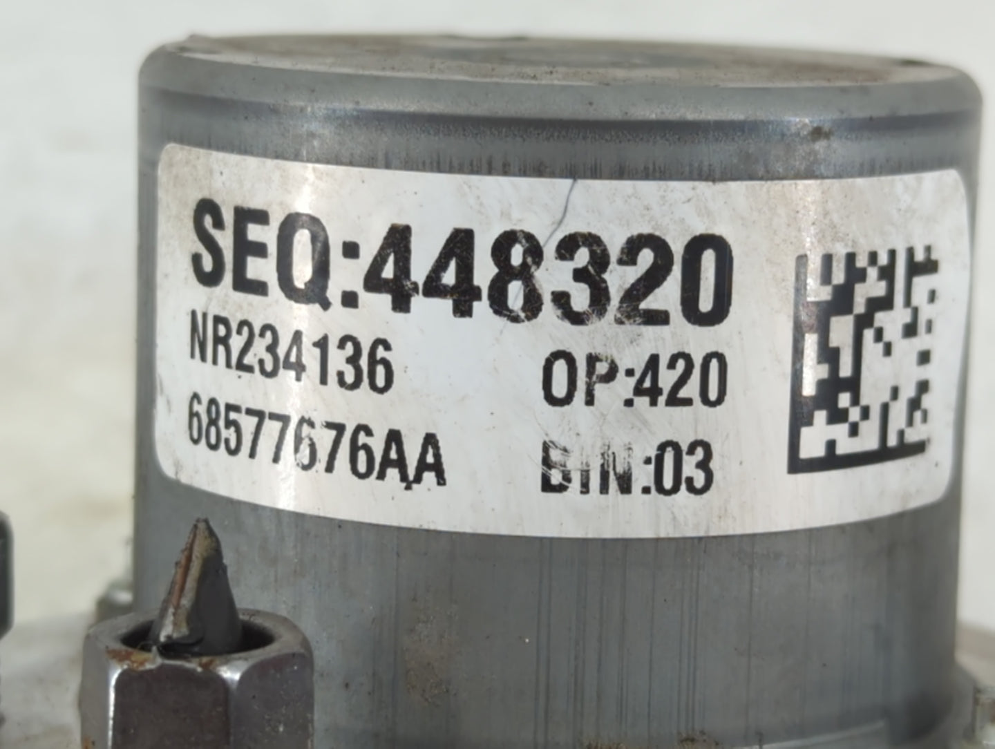 2020-2022 Chrysler Pacifica ABS Pump Control Module Replacement P/N:68577676AA Fits Fits 2020 2021 2022 OEM Used Auto Parts 