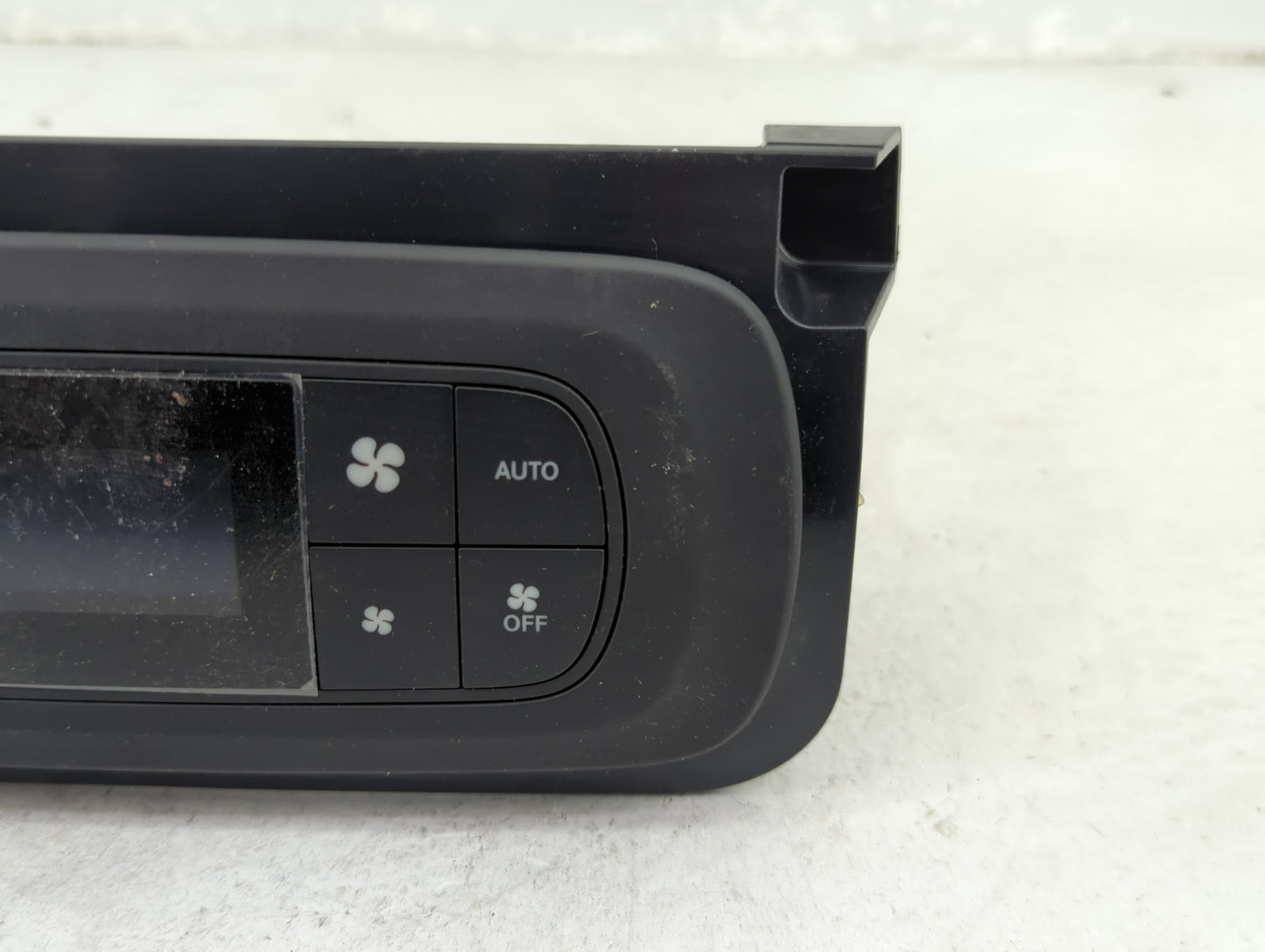 2022 Chrysler Pacifica Climate Control Module Temperature AC/Heater Replacement P/N:P6WL30DX9AA Fits OEM Used Auto Parts - O