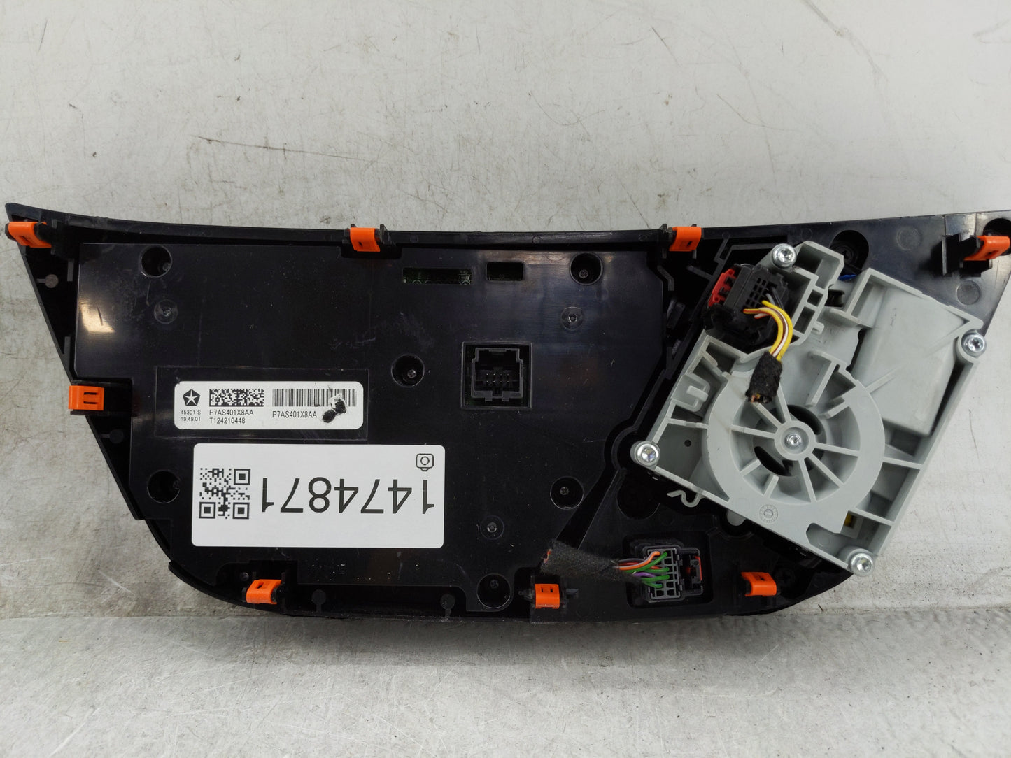 2021-2022 Chrysler Pacifica Climate Control Module Temperature AC/Heater Replacement P/N:P7AS401X8AA Fits Fits 2021 2022 OEM