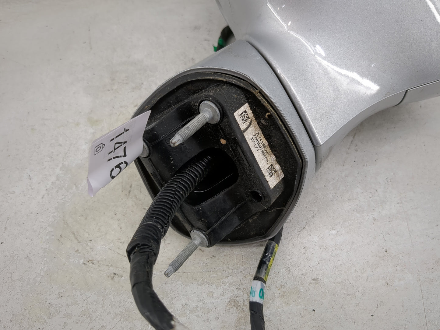 2022 Chrysler Pacifica Driver Side View Mirror - Left Door Mirror OEM Used - Oemusedautoparts1.com