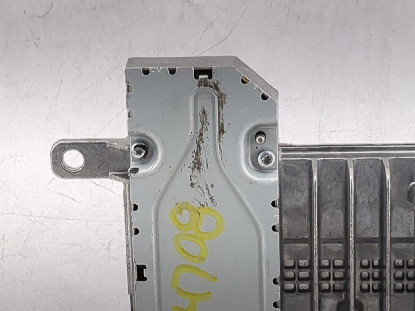 2022 Chrysler Pacifica Radio Speaker Amplifier - Oemusedautoparts1.com