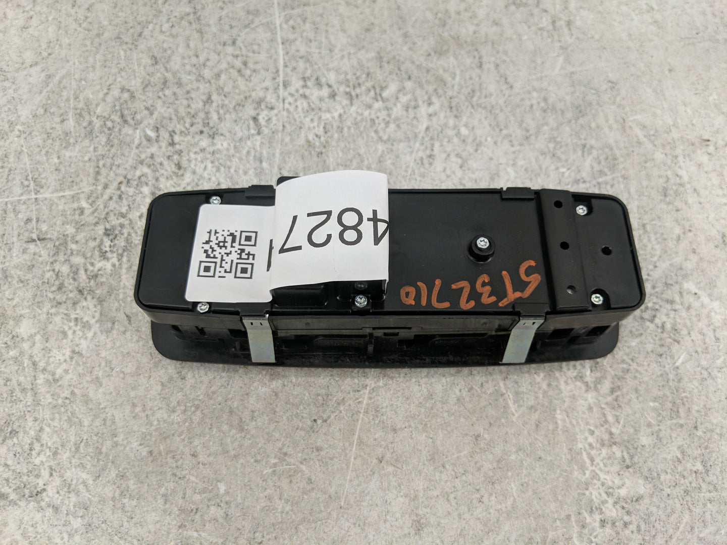 2017-2022 Chrysler Pacifica Master Power Window Switch Replacement Driver Side Left P/N:68234092AC 10115697 Fits OEM Used Au