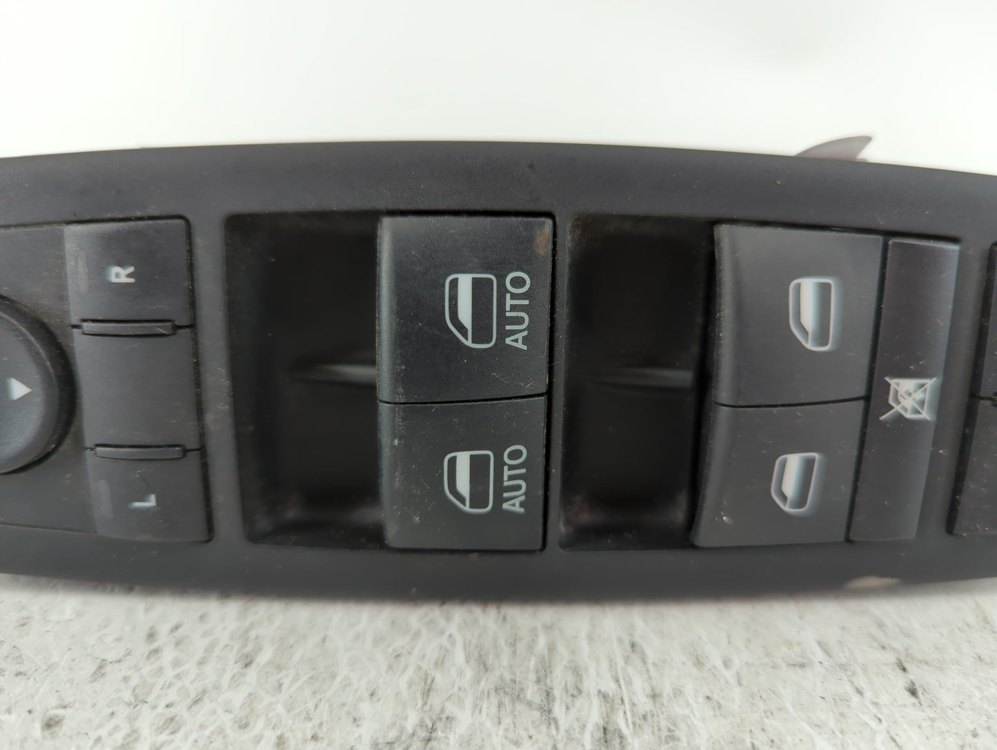 2017-2022 Chrysler Pacifica Master Power Window Switch Replacement Driver Side Left P/N:68262253AC Fits OEM Used Auto Parts 