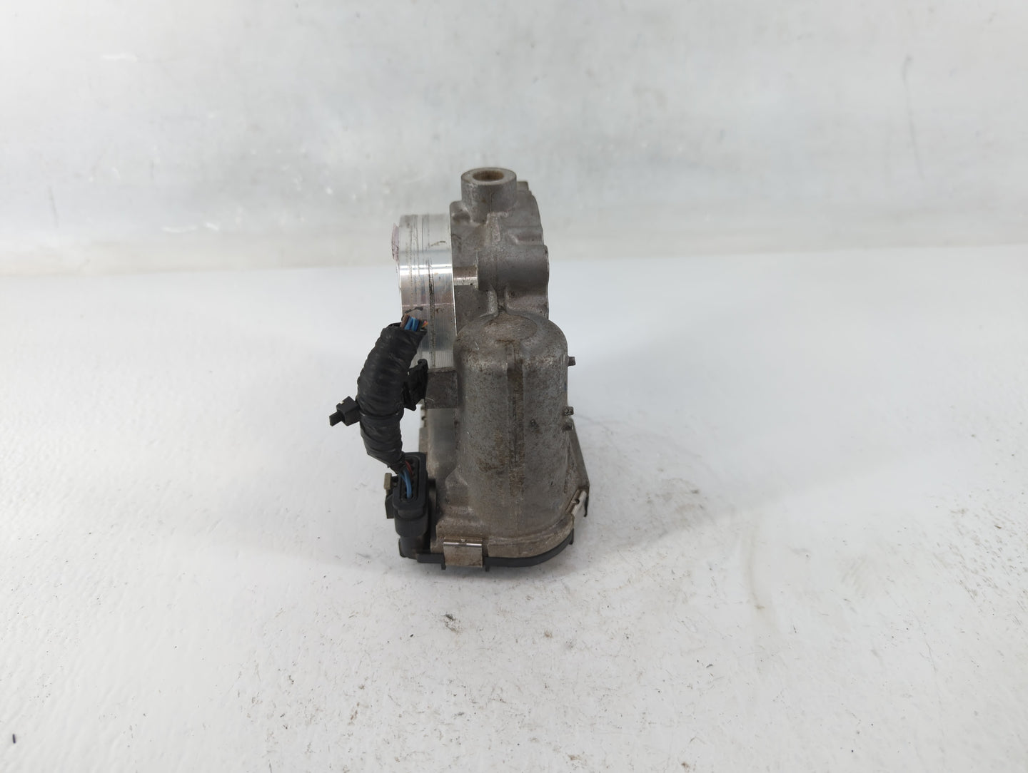 2017-2022 Chrysler Pacifica Throttle Body P/N:0 280 750 570 05184349AC Fits OEM Used Auto Parts - Oemusedautoparts1.com