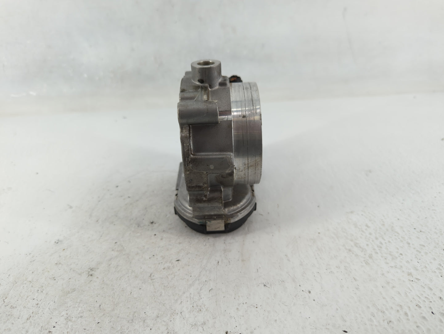 2017-2022 Chrysler Pacifica Throttle Body P/N:0 280 750 570 05184349AC Fits OEM Used Auto Parts - Oemusedautoparts1.com