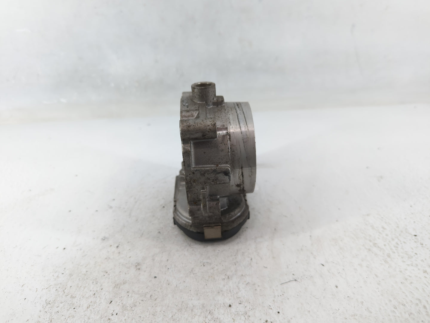 2017-2022 Chrysler Pacifica Throttle Body P/N:0 280 750 570 05184349AC Fits OEM Used Auto Parts - Oemusedautoparts1.com